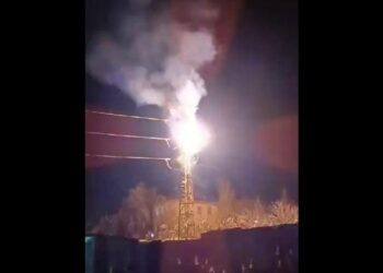 Salyanda yüksək gərginlikli elektrik xəttində qəza – VİDEO