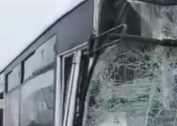 Bakıda sərnişinlə dolu iki avtobus bir-birinə çırpıldı: Xəsarət alanlar var – VİDEO