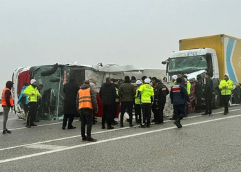 Türkiyədə avtobus aşıb – Ölənlər var