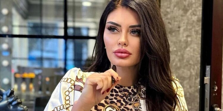 Məşhur müğənni bir gündə milyonçu oldu