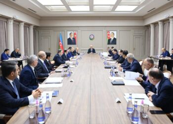 ƏHALİNİN RAZI VƏ NARAZI QALDIĞI NAZİRLƏR… – Prezident seçkisindən sonra kimlər yola salına bilər?