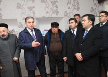 Niyazi Bayramov hərbçinin yasında iştirak etdi – Fotolar