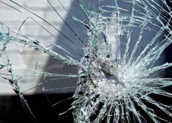 Avtomobil ağaca çırpılıb, yandı – Ölən var