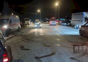 Şamaxı-İsmayıllı yolu güclü qar səbəbindən bağlandı, maşınlar yolda qaldı – Fotolar