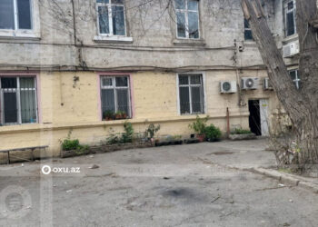 Xətai rayon sakinləri: “Təmizlik işçisi ştatı yoxdur, zibili özümüz daşıyırıq” – ŞİKAYƏT + FOTO