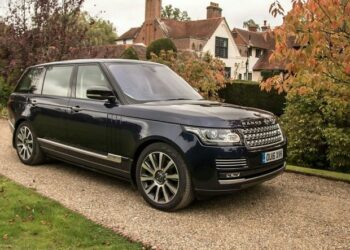 II Elizabetin “Range Rover”i hərraca çıxarıldı – FOTO