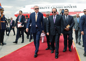 Ərdoğan 12 ildən sonra ilk dəfə Misirdə – Video – Yenilənib