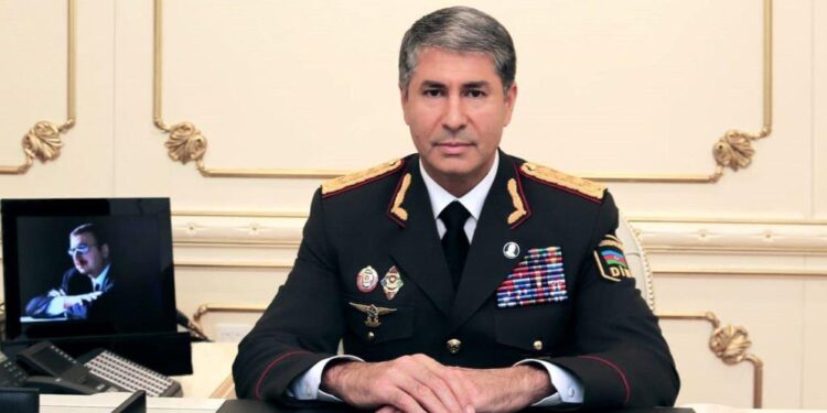 Eyvazov iki rəis müavinini sərəncama göndərdi