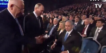 Putindən Netanyahuya hörmətsizlik, əlini sıxmadı – Video