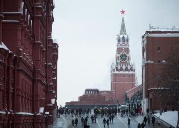 Dünya dövlətlərindən vətəndaşlarına müraciət: “Rusiyanı tərk edin”