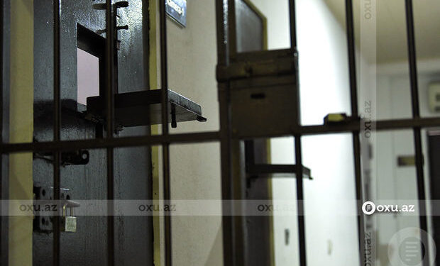 Bakıda vəzifəli şəxs rüşvətə görə həbs edildi