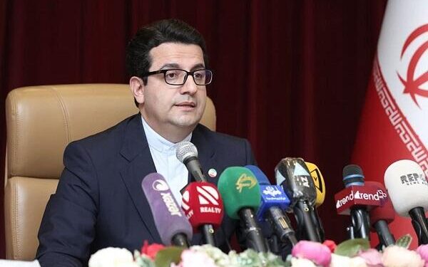 İran Bakıdakı səfirini təcili geri çağırdı – Bu fotoya görə