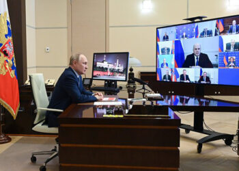 Putin Təhlükəsizlik Şurasının iclasını keçirdi