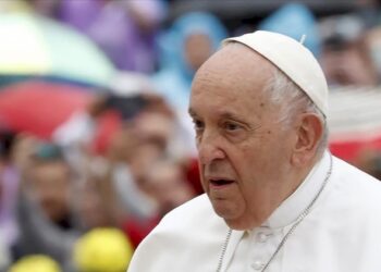 Roma Papası: “Ukrayna ağ bayraq qaldırmalıdır”