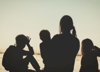 3 uşağı ilə birgə itkin düşən qadından XƏBƏR VAR