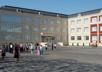 Goranboyda məktəbdəki davaya görə direktora xəbərdarlıq edildi