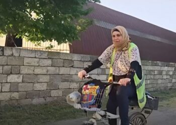 Masallıda işə velosipedlə gedib-gələn yeganə qadın – VİDEO