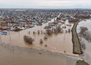 Rusiya daşqınlara görə Qazaxıstanı günahlandırdı