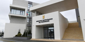 Rusiyada tutulan 3 Azərbaycan vətəndaşı ölkəyə gətirildi