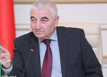 “Qanunvericiliyin tələbinə uyğun olaraq, noyabrın 3-ü parlament seçkiləri keçirilməlidir”.