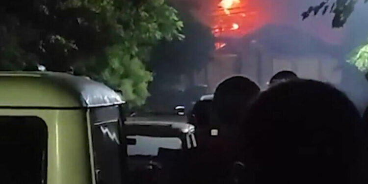 MDB15-dən çox polis əməkdaşı dəhşətli terrorun QURBANI OLDU