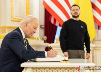 ABŞ YENƏ “İKİBAŞLI TƏMİNATLA” UKRAYNANI ALDADIR? – “Bu müqavilədən Budapeşt memorandumunun iyi gəlir…”