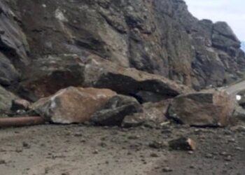 Daşkəsəndə dağ uçqunu oldu