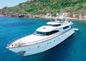 Antalyada yaxtada həbs edilən azərbaycanlı kimdir?