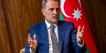 Bakının səbri daşdı: Bayramov İrəvana barmaq silkələdi