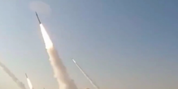 “Hizbullah” İsrail ərazisinə 320-dən çox raket atıb