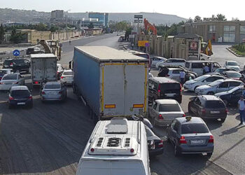 Bakının cənub girişi bağlandı (FOTO)
