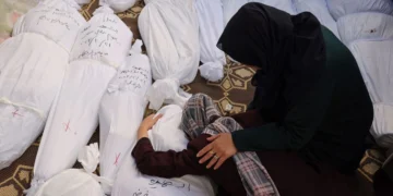 Qəzzada ölənlərin sayı 42,2 mini ötüb