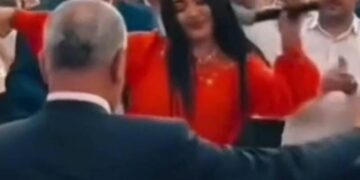 İcra başçısı ilə məşhur müğənninin rəqsi gündəm oldu – VİDEO