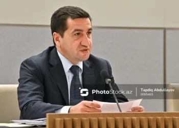 Hikmət Hacıyev: “Bakı və İrəvan dekabrda sülh müqaviləsinin mətninin müzakirəsinə qayıdacaqlar”