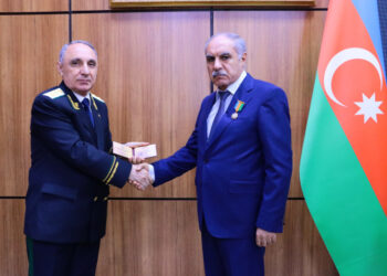 Kamran Əliyev Xanlar Vəliyevi yola saldı – YENİLƏNİB