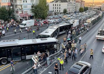 Türkiyədə ağır yol qəzası olub, 85 nəfər yaralandı