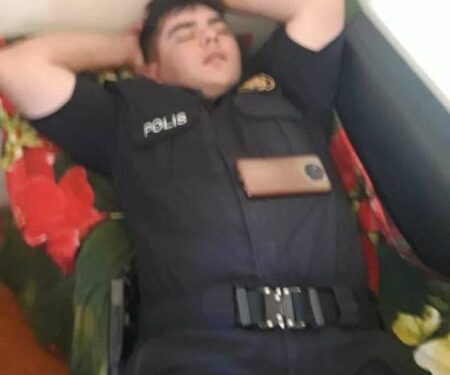 Xidmət başında yatan Polis nəfəri məsuliyyətsizliyin cəzasını bilirmi?