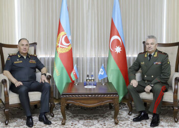 Kərim Vəliyev MDB Müdafiə Nazirləri Şurasının katibi ilə görüşdü