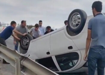 Bakı-Salyan şosesində qəza: Avtomobil aşdı – VİDEO