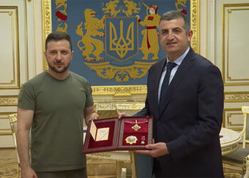 Zelenski Haluk Bayraktara orden verdi – Video