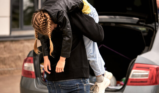 Bakıda 18 yaşlı qız qaçırıldı