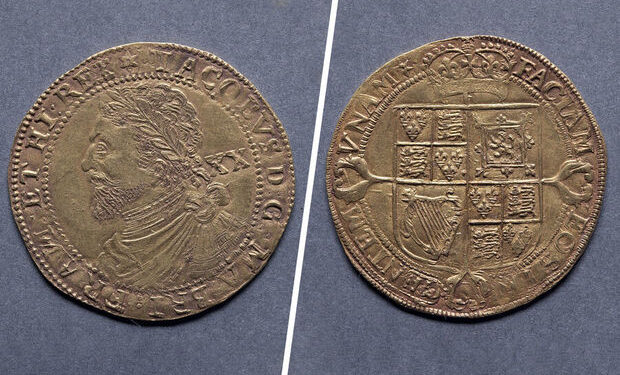 Britaniyalı cütlük evlərini təmir edərkən xəzinə tapdı