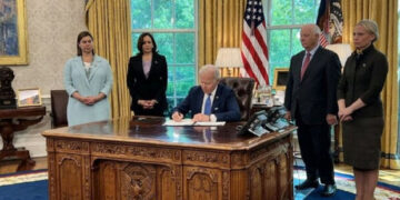 Ukrayna Ali Radasının rəhbəri: “ABŞ-ın Ukrayna üçün lend-liz qanunu qüvvəyə minir”