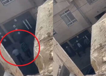 İranda mülki geyimli polislər etirazçıların evlərinə basqın etdilər – VİDEO