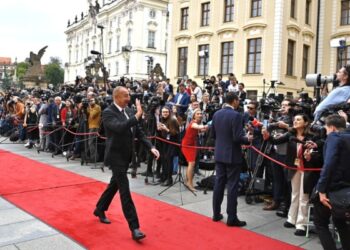 Praqada Zirvə Toplantısı başladı – Fotolar