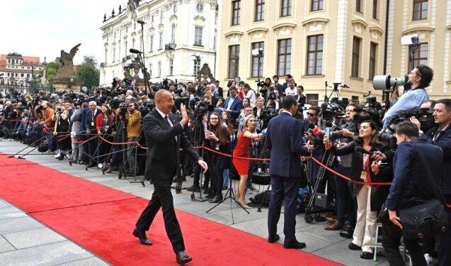 Praqada Zirvə Toplantısı başladı – Fotolar