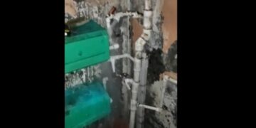 Bakıda binada krant partladı, hər yeri su basdı – “Azərsu”dan xəbər yoxdur (VİDEO)