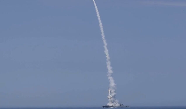 Rusiya Ukraynanı belə vurub – Video