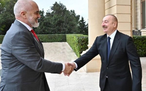 İlham Əliyevlə Albaniyanın Baş naziri arasında təkbətək görüşü oldu – Yenilənib+ FOTOLAR