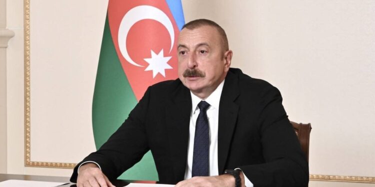 Prezident İnzibati Xətalar Məcəlləsinə dəyişiklik etdi: Yeni cərimələr müəyyənləşdi